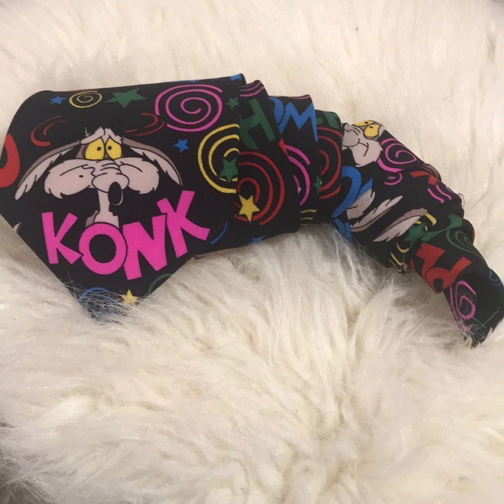 Wiley Coyote Looney Toons Tie